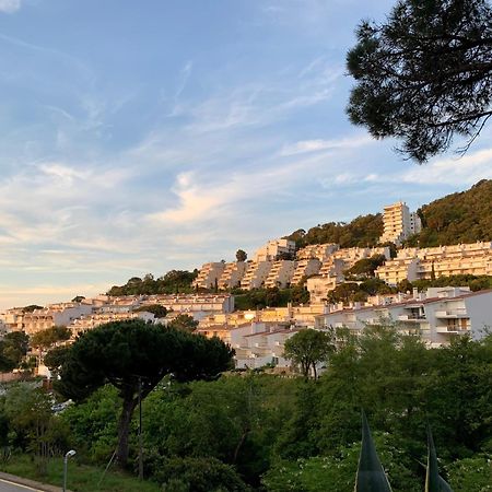 ⭑ Sea Views + Private Beach. What Else? ⭑ トッサ・デ・マール エクステリア 写真
